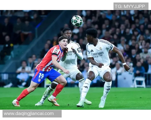 曼联与皇马巅峰对决重燃足球激情历史交锋再掀高潮